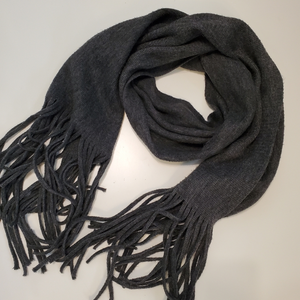 Lucky Brand Long Chunky Scarf Charcol Heathered Grey Tassels Warm Soft Scarves